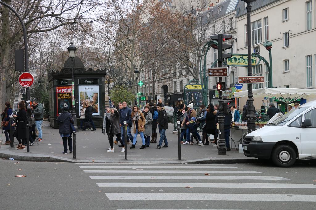 Grand Hotel De Clermont Paris Exterior foto